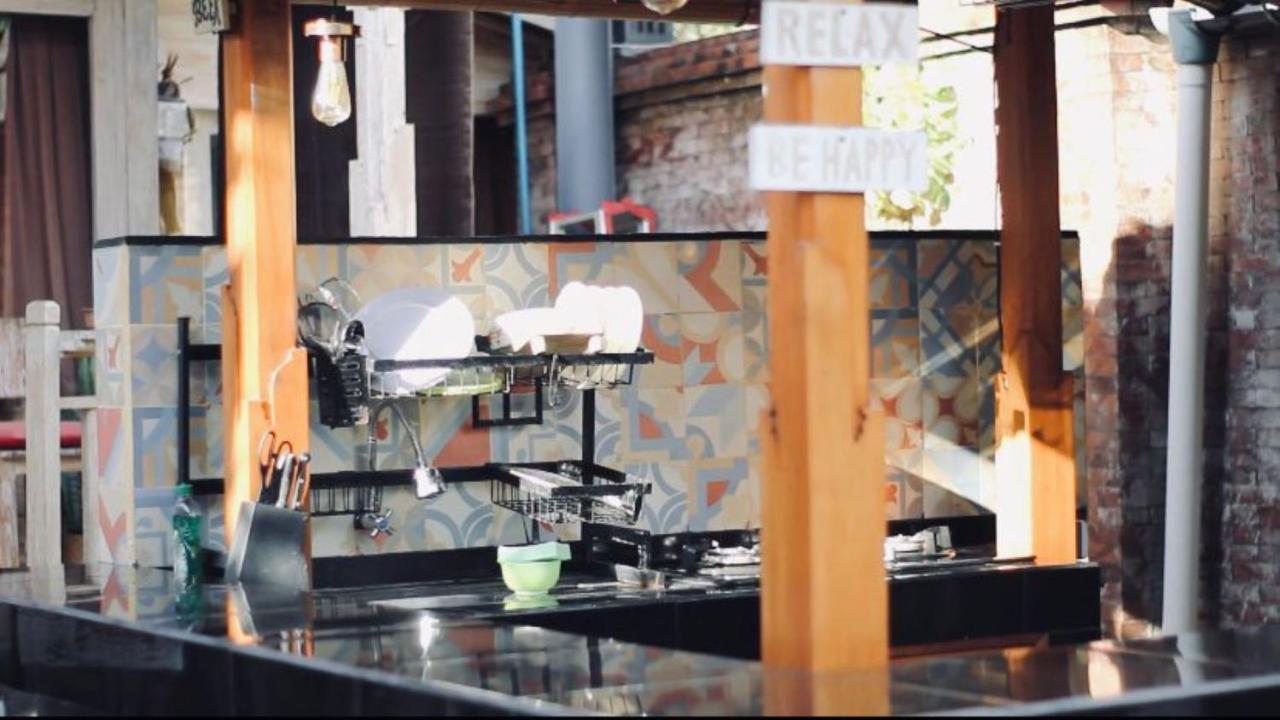 Wisnu Lumbung Uluwatu Aparthotel Exterior photo